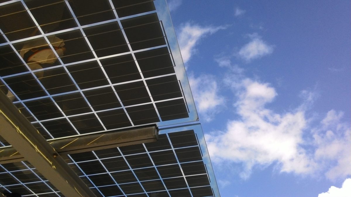 Ce qu’il faut savoir avant d’acheter un panneau solaire