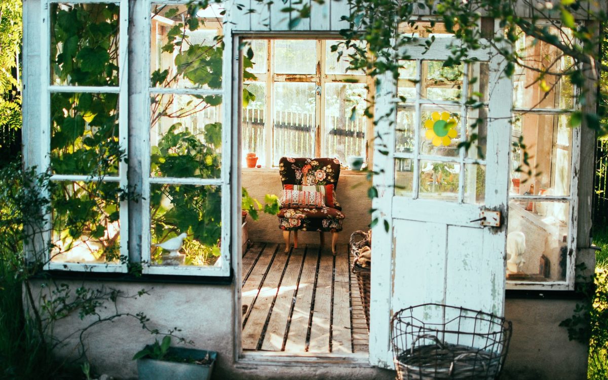 Comment installer un coin lecture dans mon jardin ?